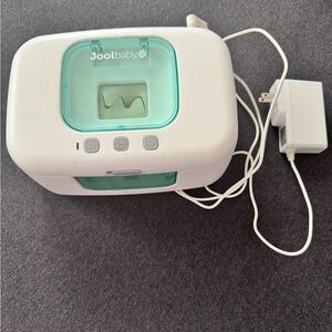 White and Green Wipe Warmer